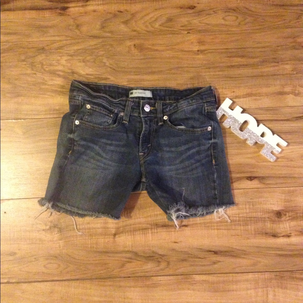 🚨LEVI SHORTS🚨